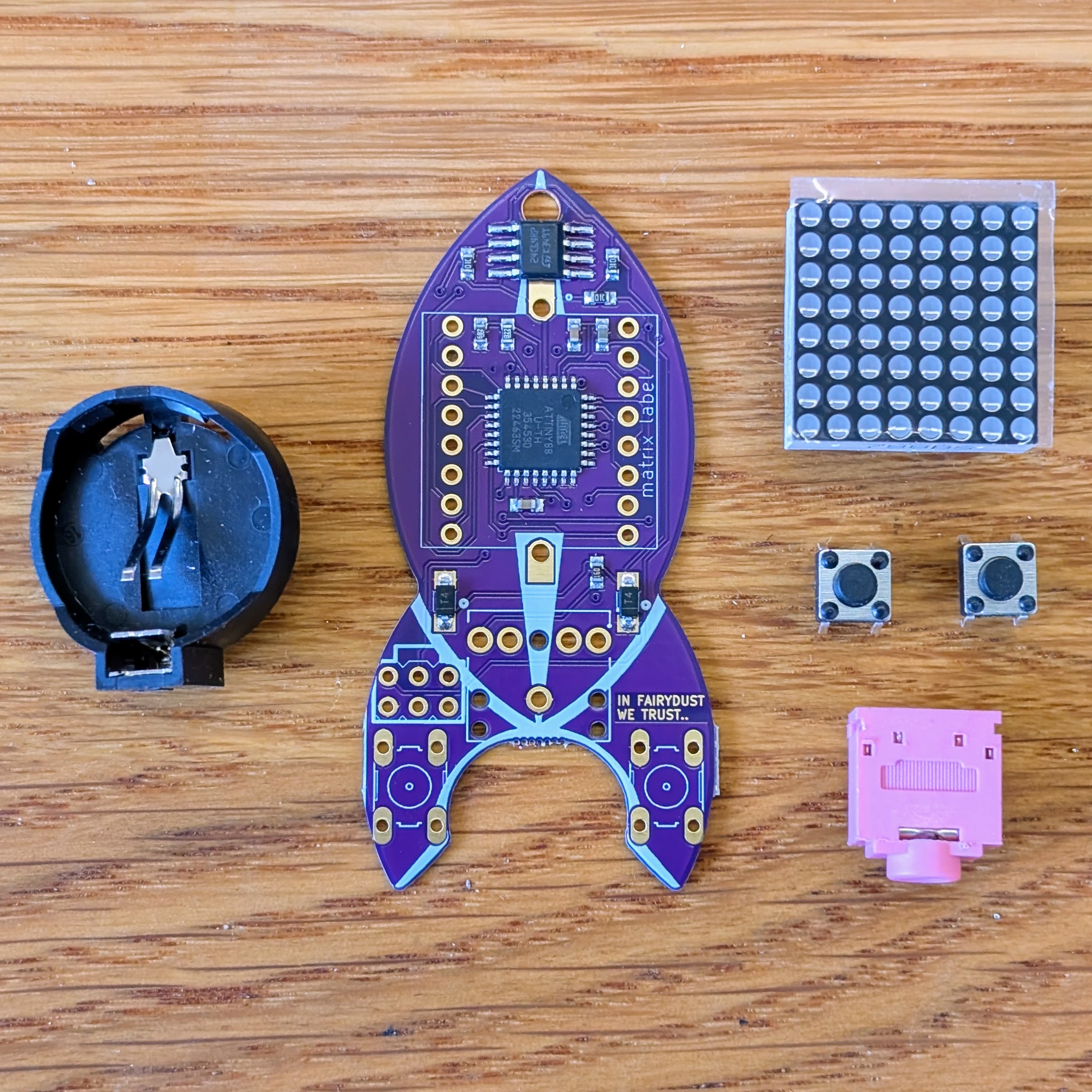 Blinkenrocket Mini DIY Lötbausatz mit allen Bauteilen auf einem Blick