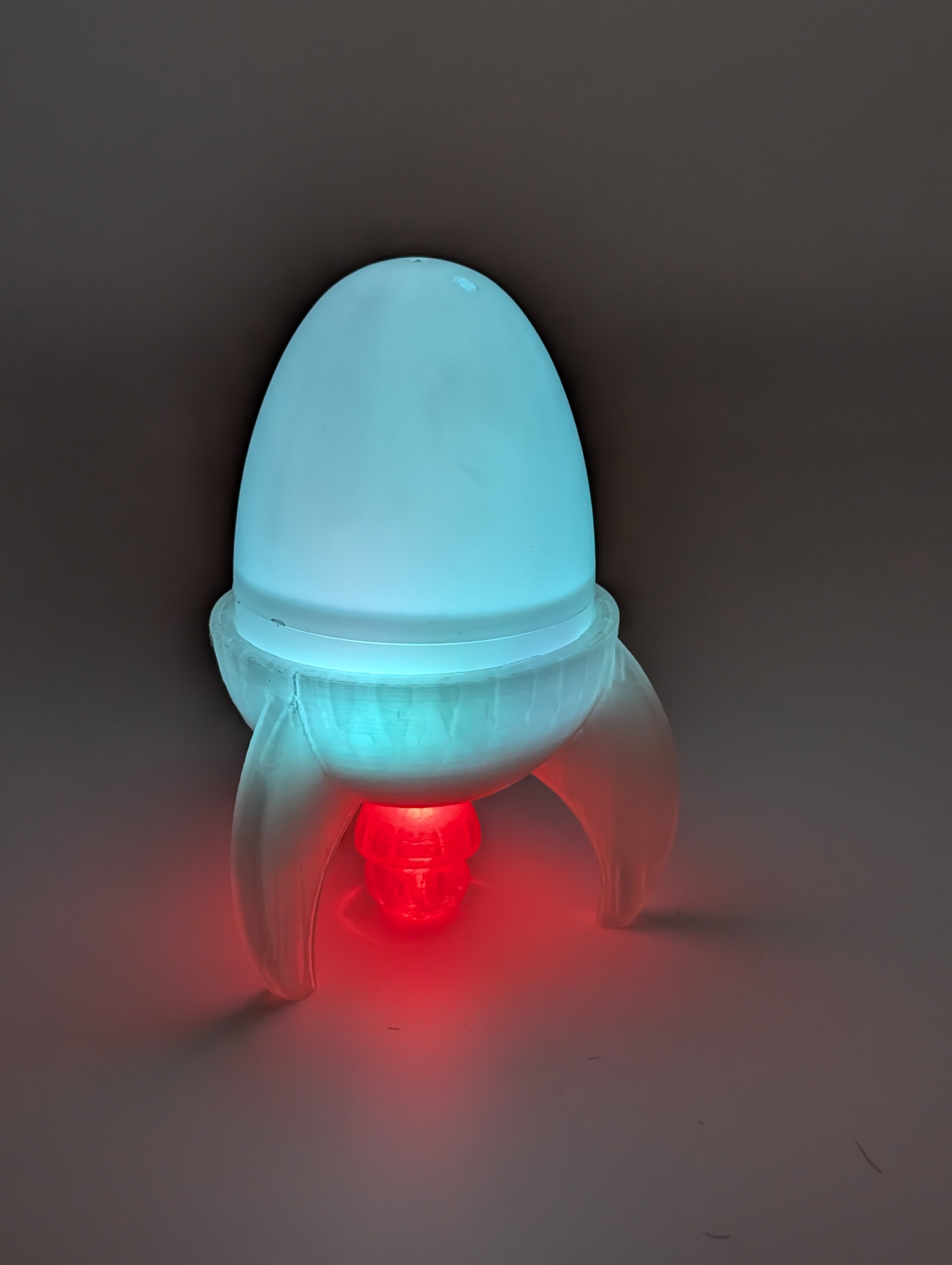 Space Eggs – Glowing Solder Kit with 3D-Printed Rocket Egg Cup