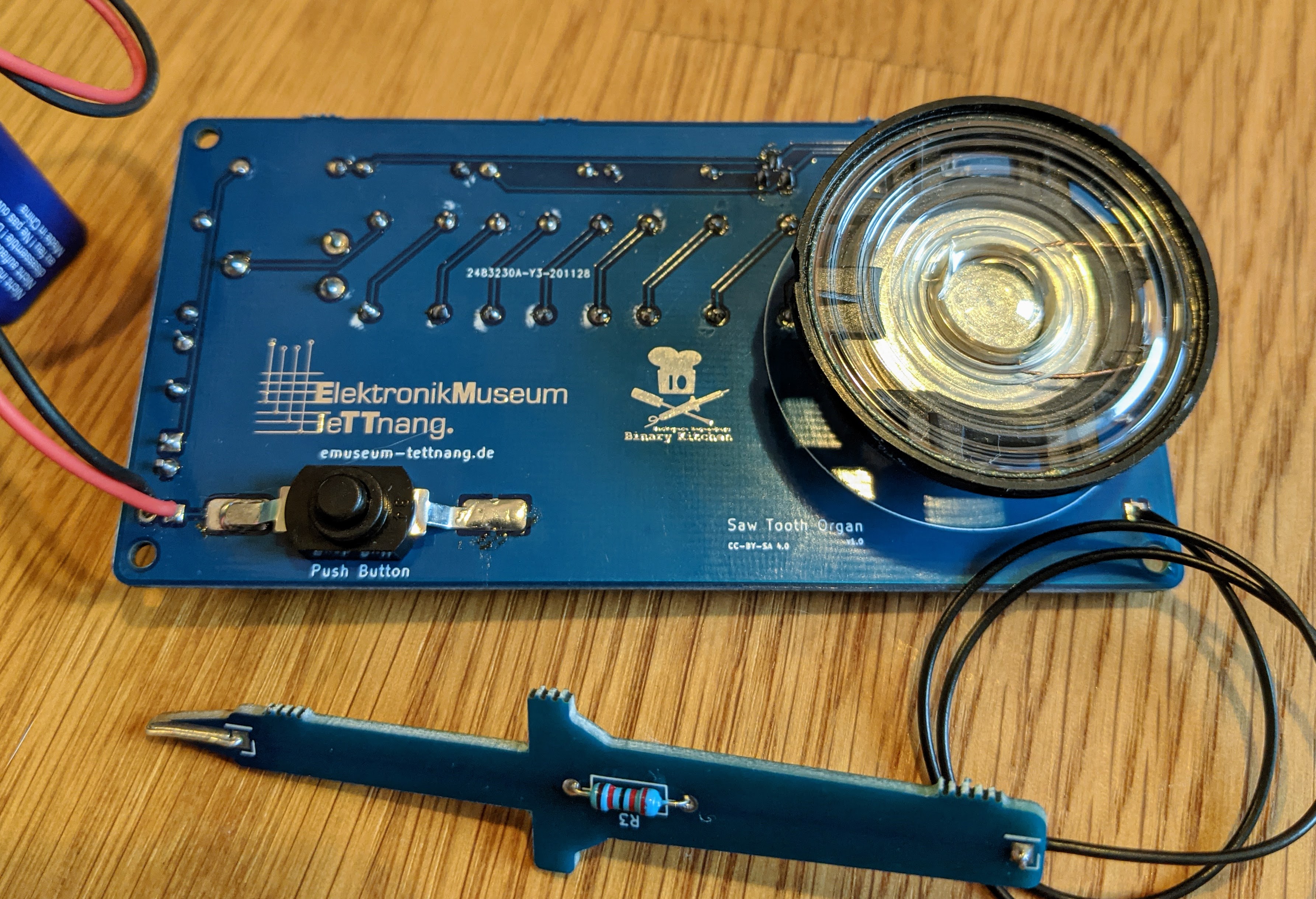 Sawtooth organ - Simple soldering kit for making music