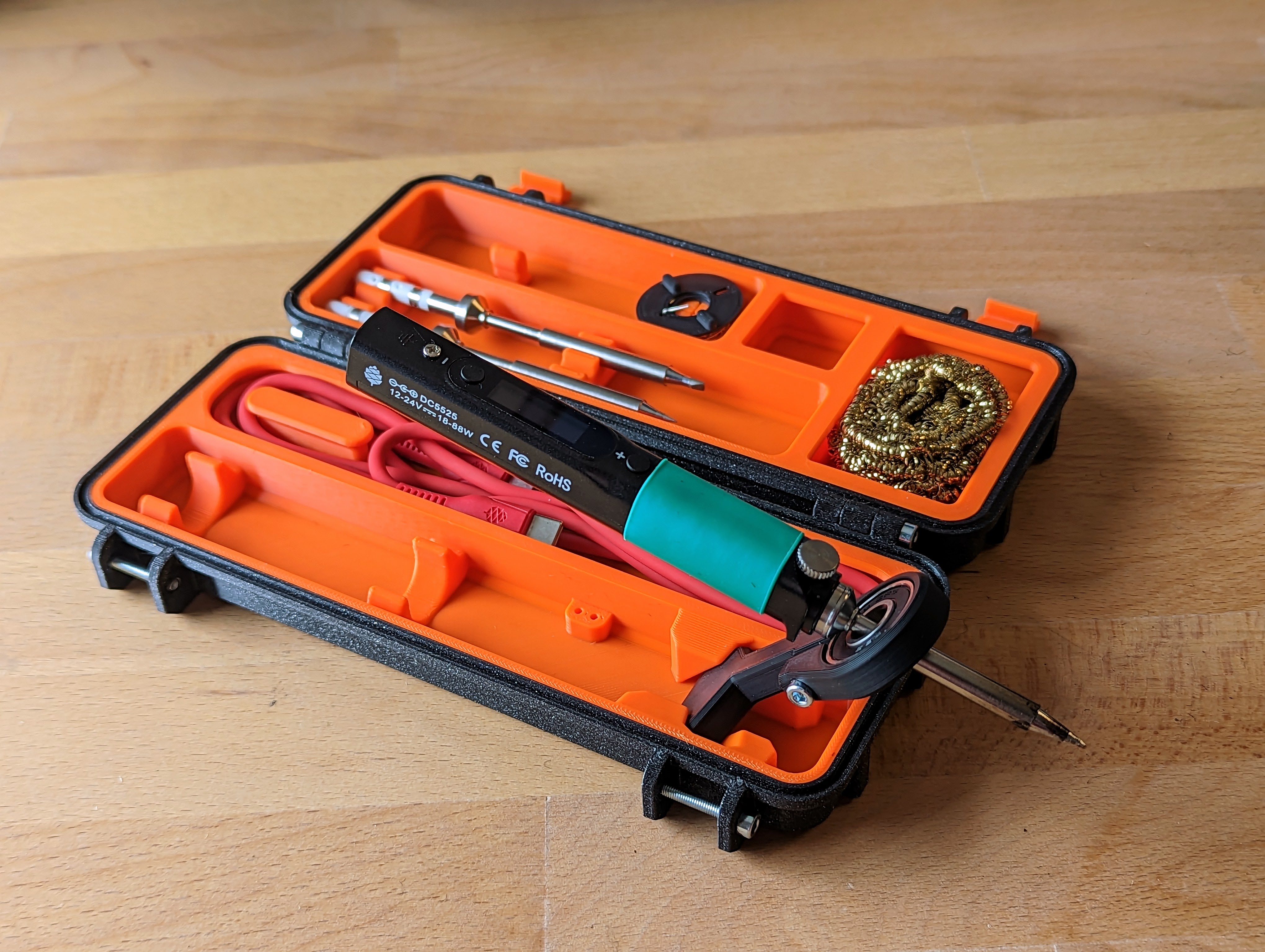 Robust case kit for the Pinecil - Everything neatly and perfectly packaged