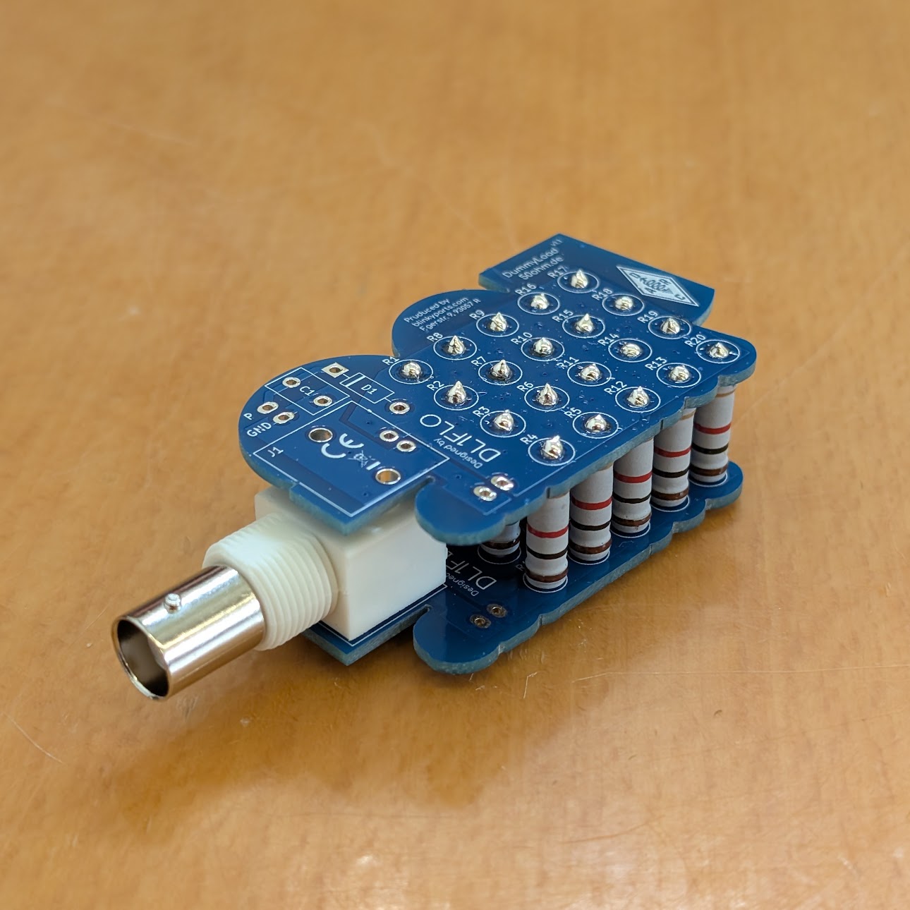 Der fertig gelötete 50 ohm dummy load bausatz von hinten.